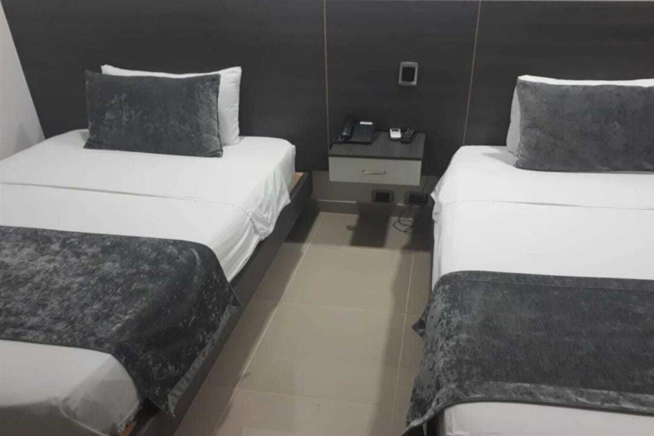Calle 10 Express Hotel Medellín Eksteriør billede