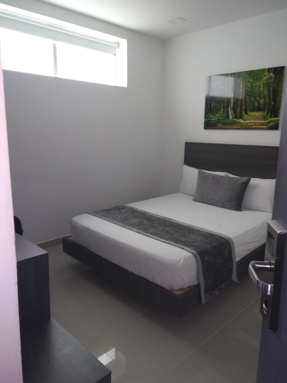 Calle 10 Express Hotel Medellín Eksteriør billede