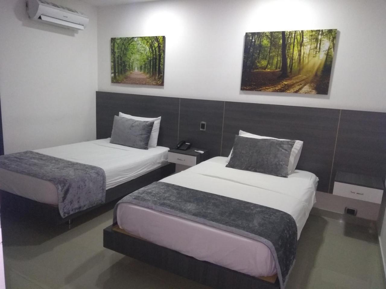 Calle 10 Express Hotel Medellín Eksteriør billede
