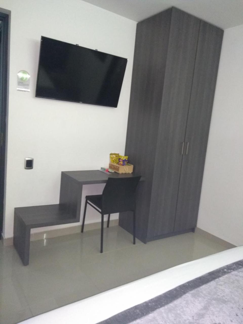 Calle 10 Express Hotel Medellín Eksteriør billede