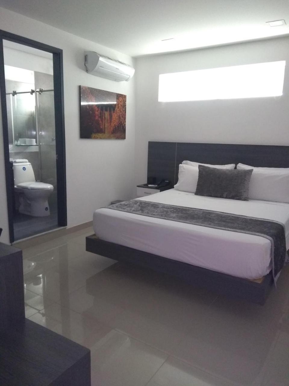 Calle 10 Express Hotel Medellín Eksteriør billede